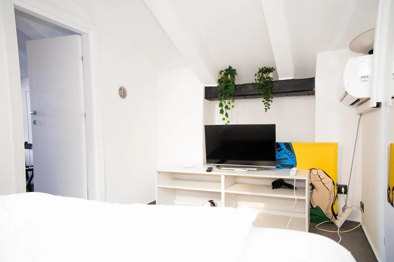 Ferienwohnung Hosting Dreams Attics - Duomo Mailand 0*,  Italien