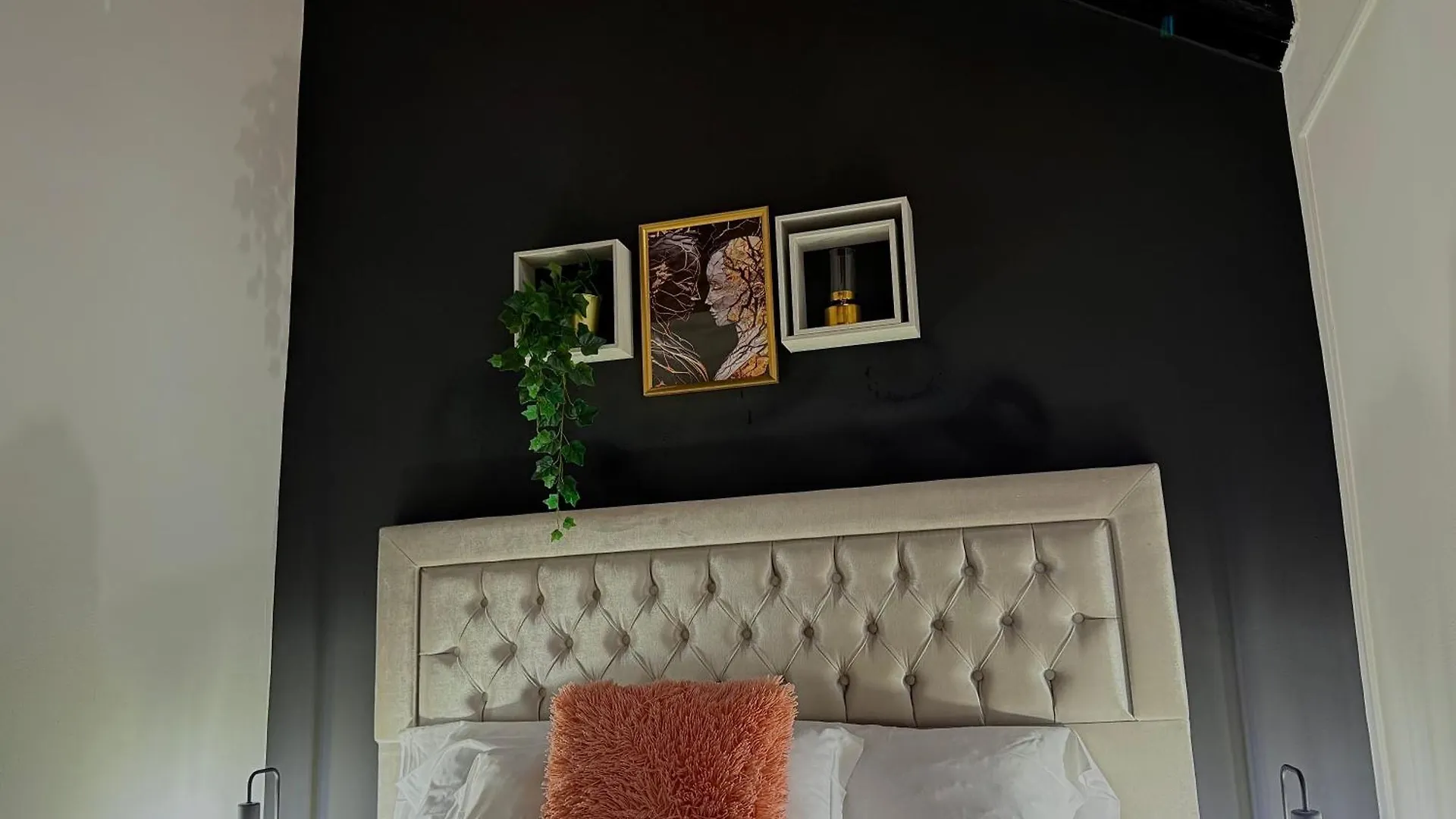 Apartment Ferienwohnung Hosting Dreams Attics - Duomo Mailand Italien